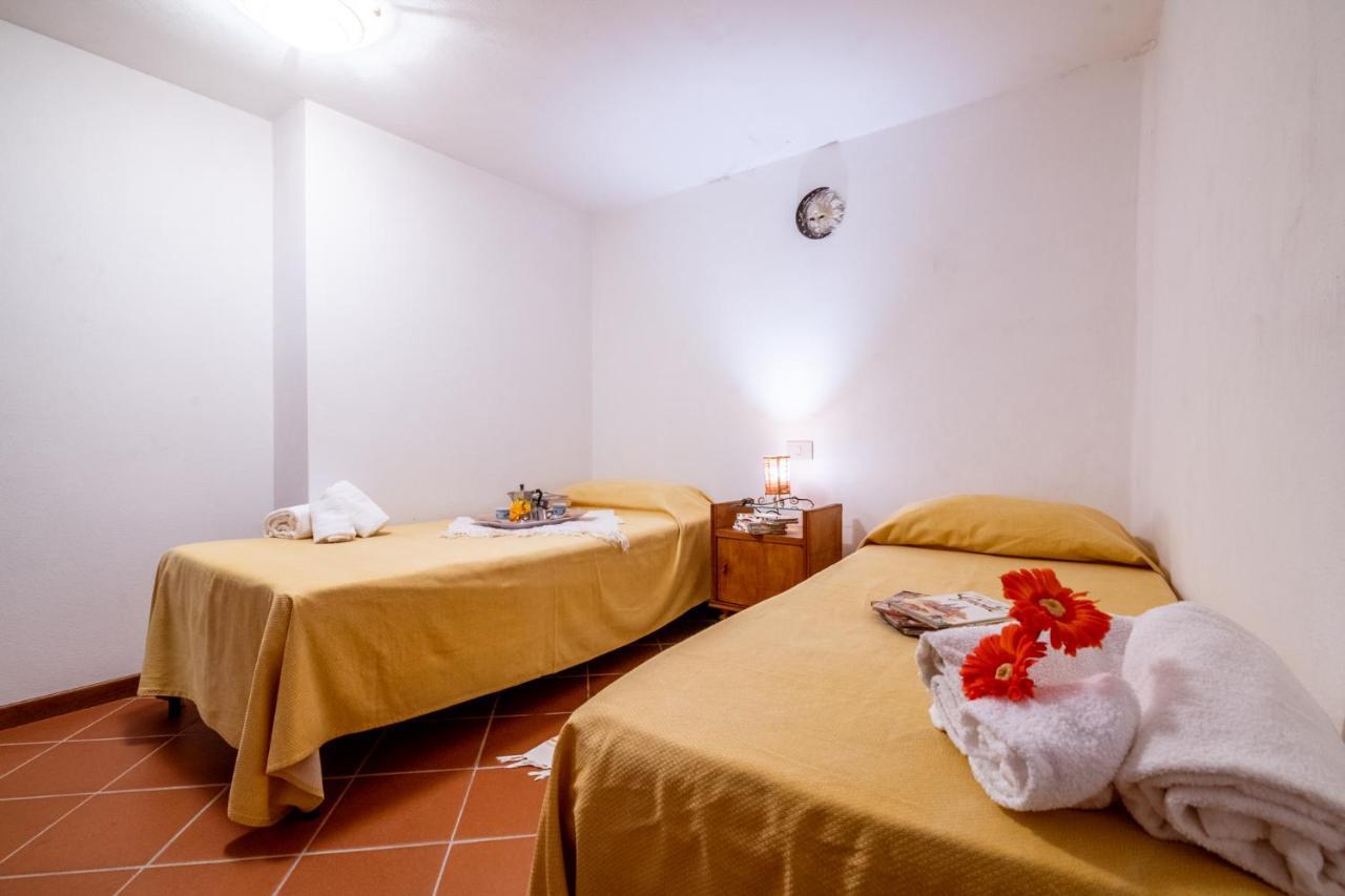 Al Giardino Degli Ulivi Guest House Santa Maria Albiano Luaran gambar